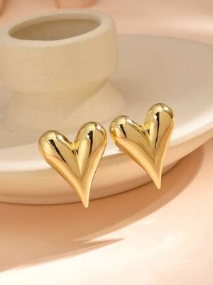 Stainless steel anti tarnish puffy heart stud earrings 3
