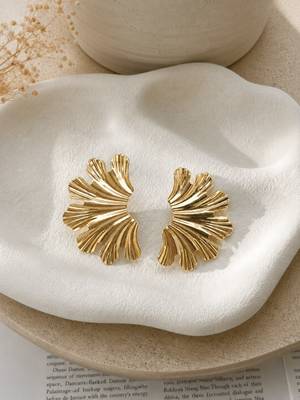 Anti tarnish stylish textured korean earrings 3