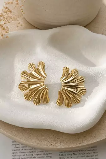 Anti tarnish stylish textured korean earrings