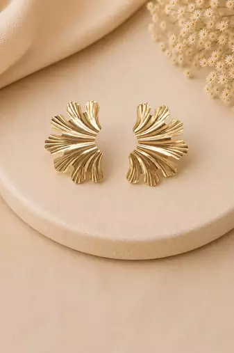Anti tarnish stylish textured korean earrings