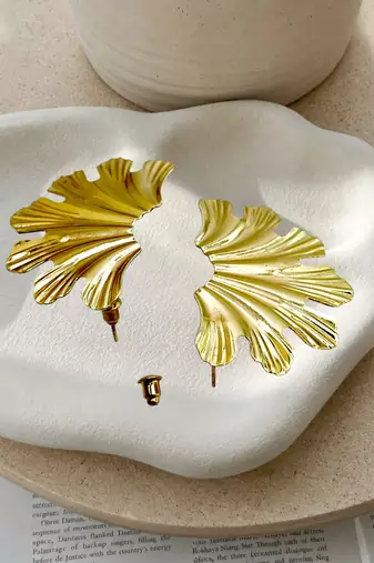 Anti tarnish stylish textured korean earrings