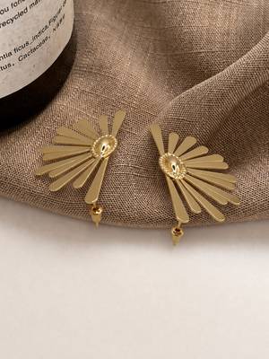 Gold plated sunburst anti tarnish stud earrings 3