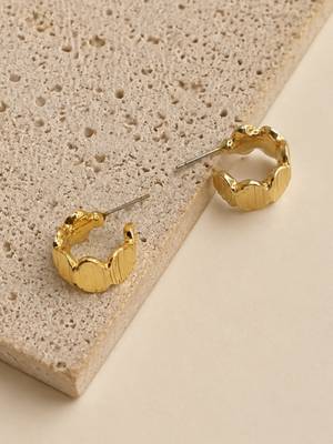 Geometric textured anti tarnish hoop earrings 1