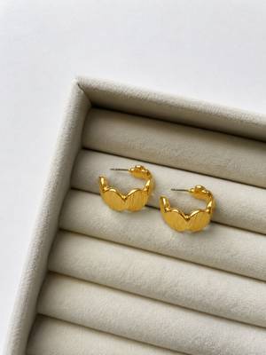 Geometric textured anti tarnish hoop earrings 2