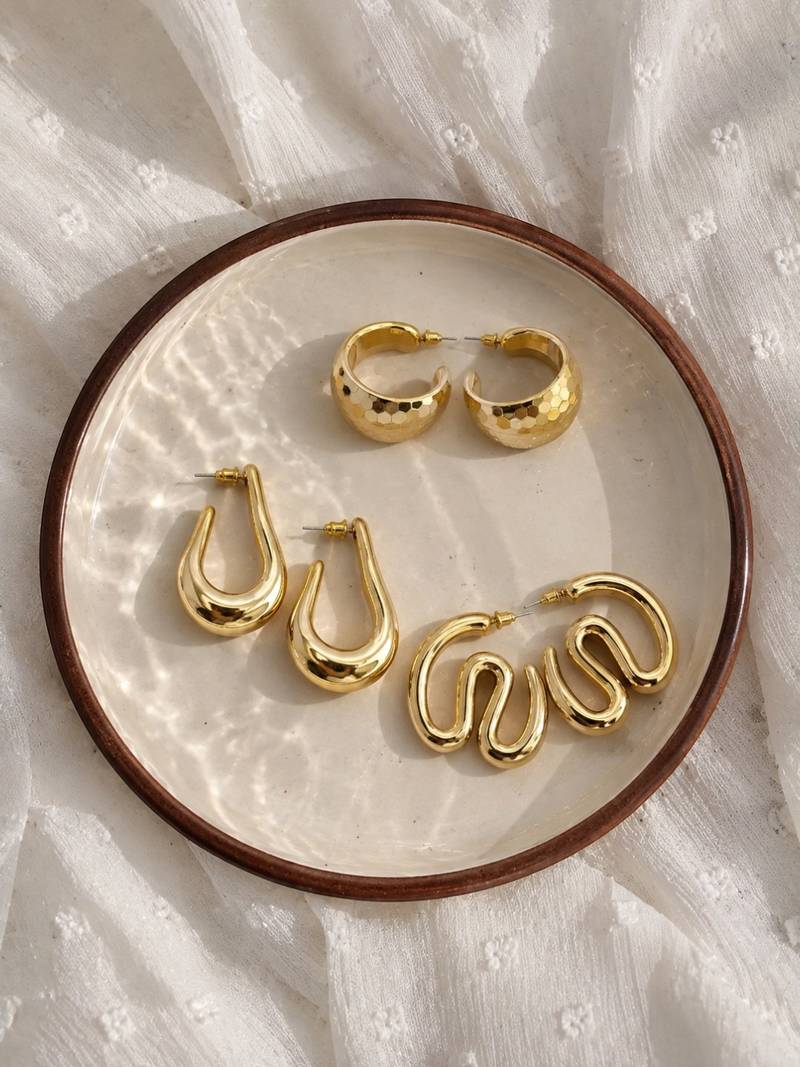 Set of 3 stylish anti tarnish chunky combo hoop earrings