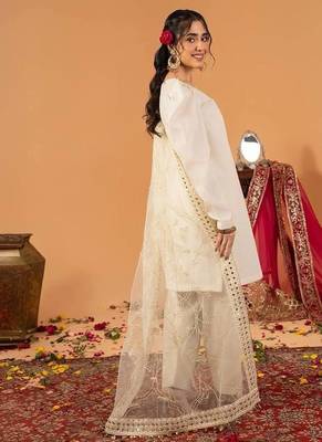 White embroidered straight kurta with farshi salwar & dupatta set 3