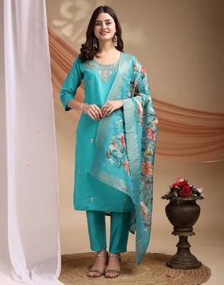 Blue embroidered poly cotton kurti with pant and duppata set 2