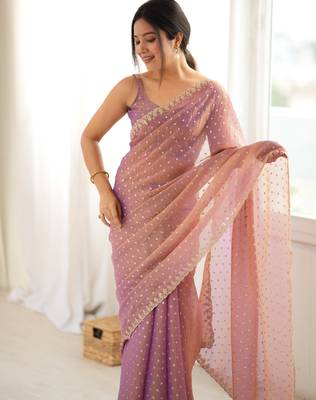 Onion chiffon zari embroidered saree with unstitched blouse piece. 5