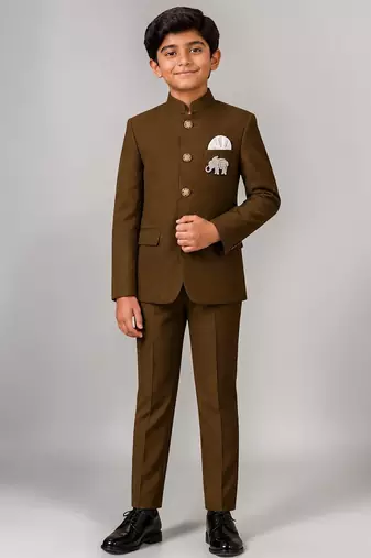 Boys brown lycra solid indo-western blazer & trouser set with elephant brooch