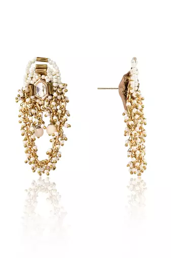 Gold toned kundan stud earrings