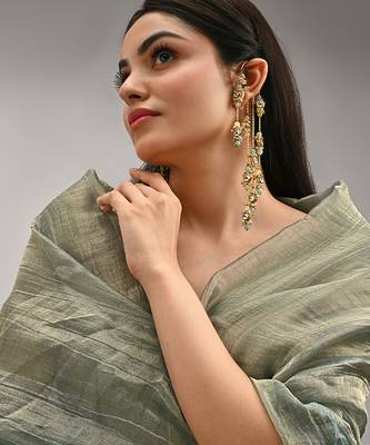 Gold plated kundan layered earcuff with earrings 2