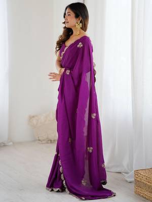 Floral Embellished Sequinned Chiffon Saree with blouse  3