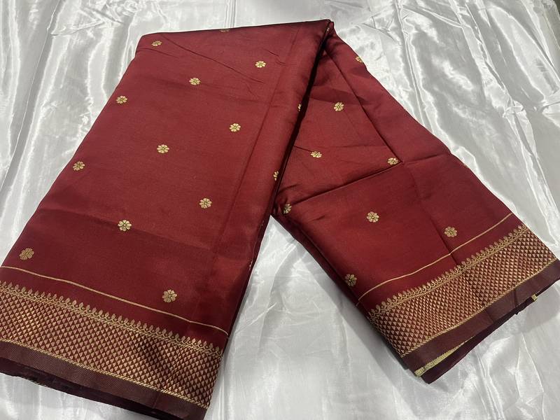 Maroon silk blend banarasi saree with unstitched blouse piece