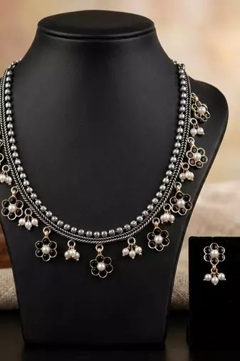 Black color premium dual tone oxidised necklace set