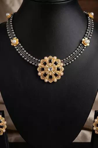 Black color unique dual tone oxidised necklace set