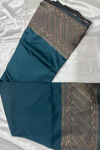 morpich silk blend banarasi saree with unstitched blouse piece