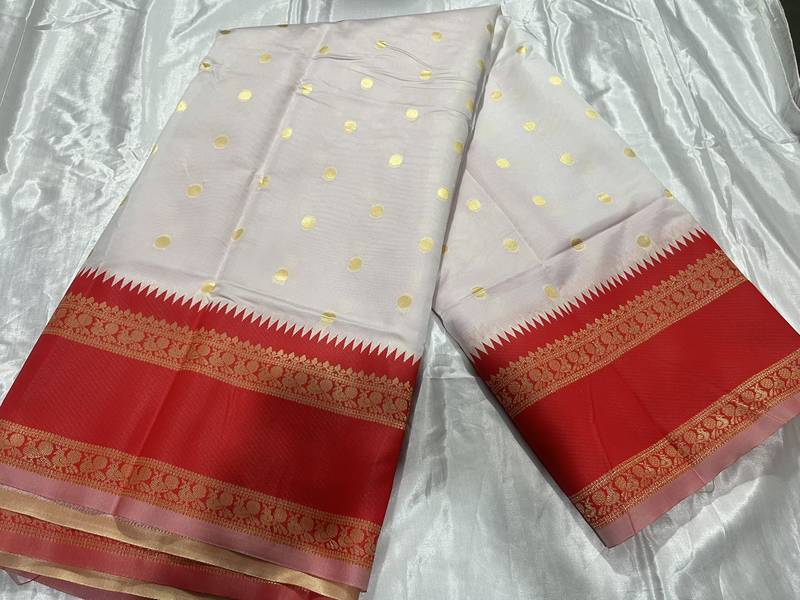 white red silk blend banarasi saree with unstitched blouse piece
