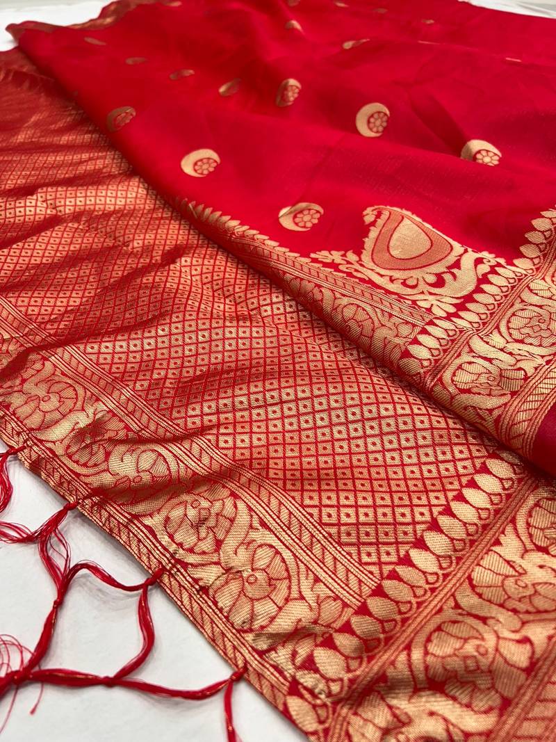Red silk blend banarasi jaquard designer saree with blouse