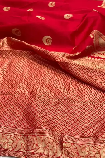 Red silk blend banarasi jaquard designer saree with blouse