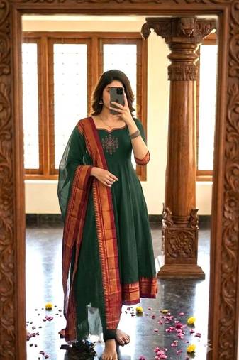 Luxury Emerald Green Traditional Suit