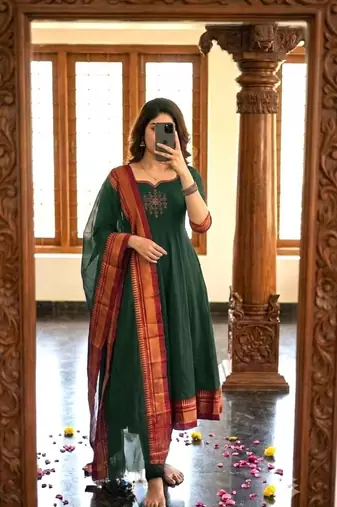 Luxury Emerald Green Traditional Suit