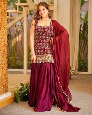 Maroon georgette embroidered kurta set 1