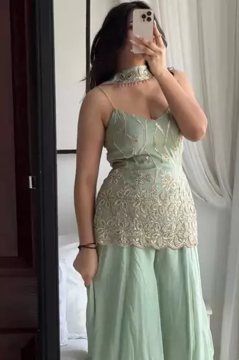 Green georgette embroidered kurta set