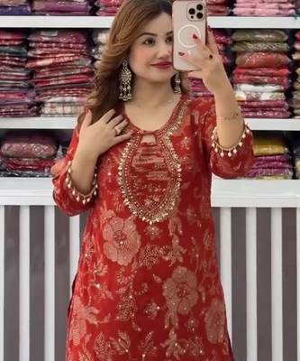 Maroon front & back embroidery work faux georgette kurti with dupatta and palazzo 3