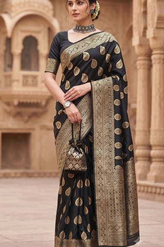 Women's jacquard woven cotton festive saree with blouse