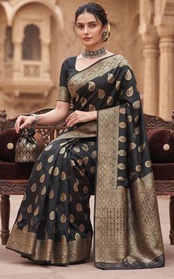 Women's jacquard woven cotton festive saree with blouse 2