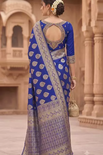 Women's jacquard woven cotton festive saree with blouse