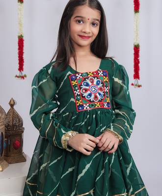 Navaratri special gota patti work lehenga with gamthi patch & gota patti work top for kids 4