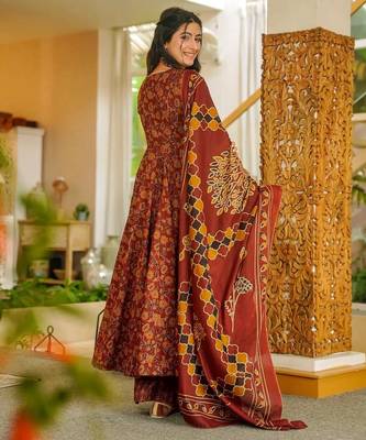Maroon digital printed muslin anarkali palazzo set with dupatta 3