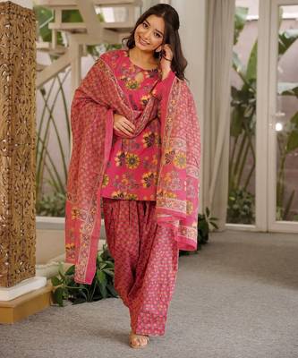 Pink digital printed cambric cotton straight kurta set with dupatta 2