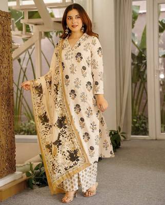 Off white digital printed cambric cotton straight kurta set with dupatta 1