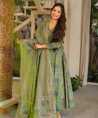 Green digital printed muslin anarkali gown set with dupatta 2