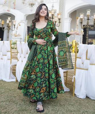 Multicolor digital printed muslin anarkali palazzo set with dupatta 3
