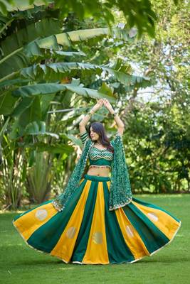 Emerald&Mustard Cotton Readymade Navratri Lehenga Choli with Bandhej Lace Work 4