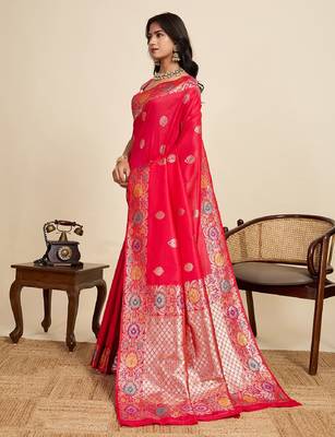 Red zari work jacquard saree with blouse 3