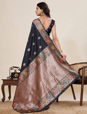 Black zari work jacquard saree with blouse 4