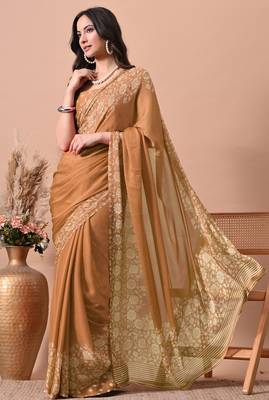 Women's orange floral print chiffon saree with unstitched blouse piece 3