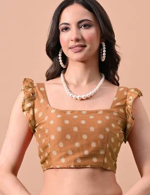 Women's orange floral print chiffon saree with unstitched blouse piece 5