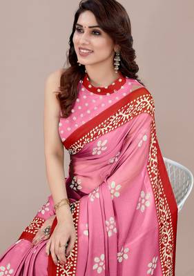 Women's pink batik print chiffon saree with unstitched blouse piece 5