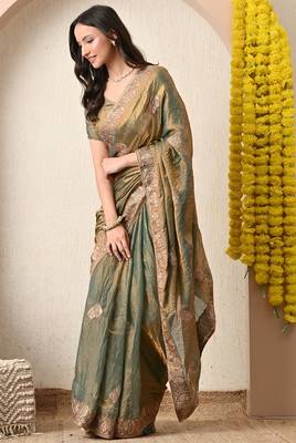 Women's mustard embellished silk blend saree with unstitched blouse piece 3