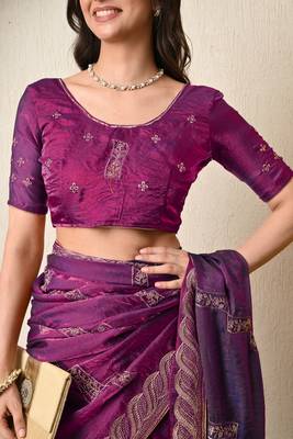 Women's magenta embellished silk blend saree with unstitched blouse piece 4