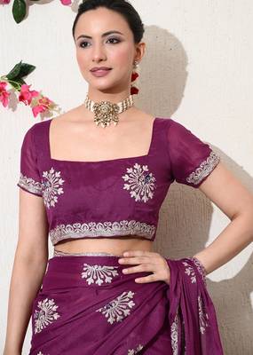 Women's magenta embellished georgette saree with unstitched blouse piece 5