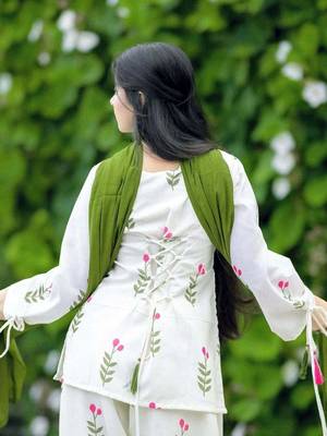 White cotton printed kurta pant set 4