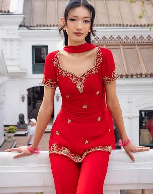Red georgette heavy thread embroidery work kurta palazzo set 3