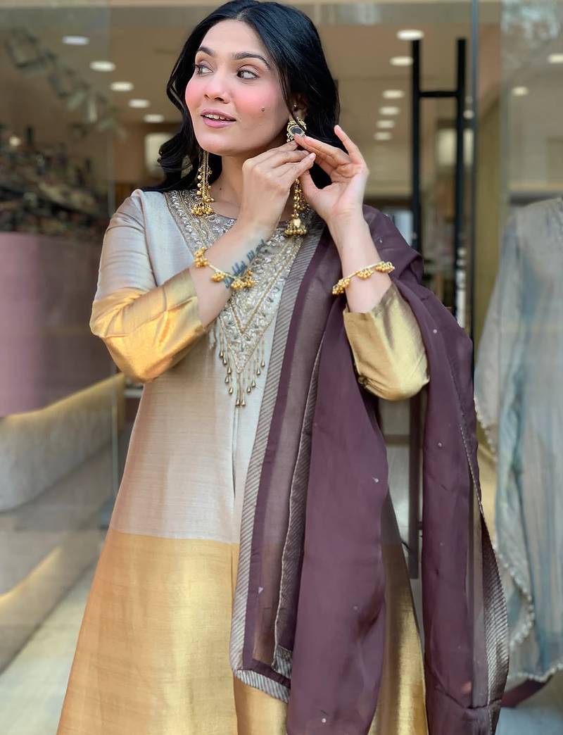 Gold viscose silk heavy thread embroidery work kurta pant set