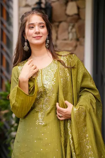 Olive chinon foil print kurta palazzo set